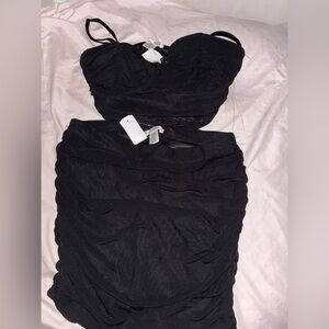 Bozzolo Elegant Black Skirt Set